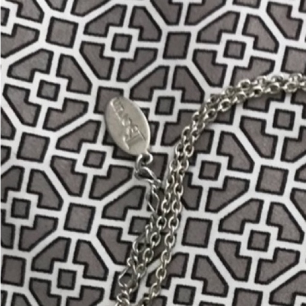 Borun Swarovski Necklace & Earrings Set - Picture 6 of 7